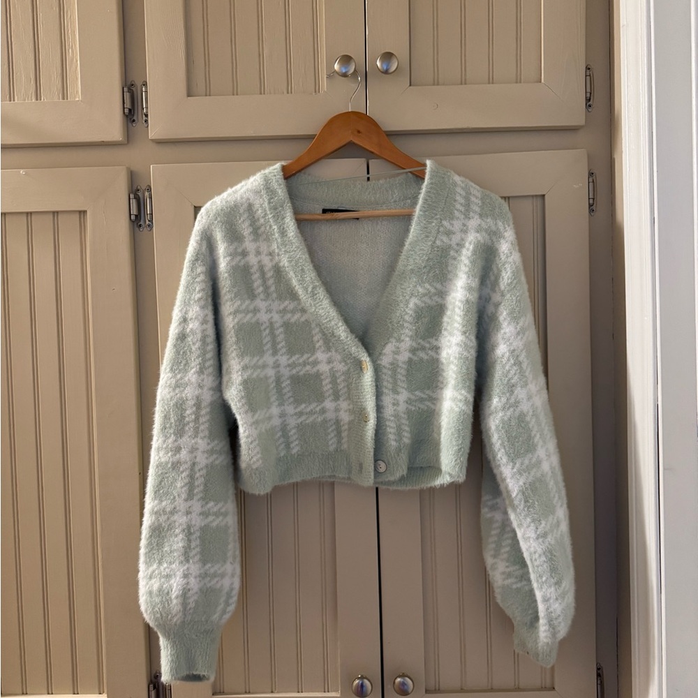 Kendal and Kylie Plaid Cropped Sweater - Green and White